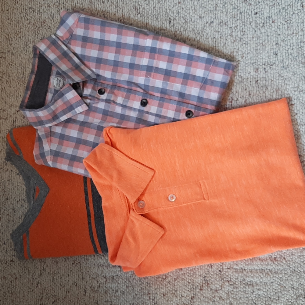 Boys shorts sleeve shirts size Large